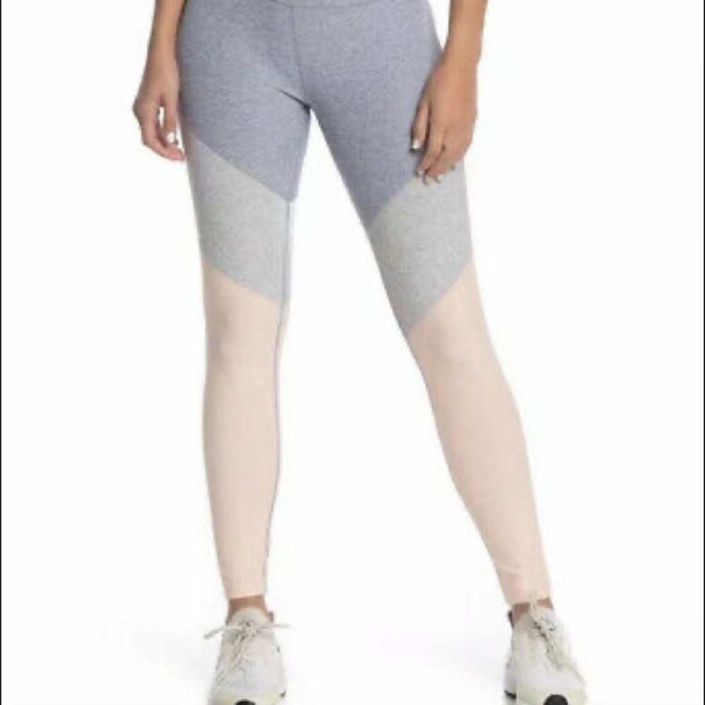 Outdoor Voices Leggings - Picture 7 of 7